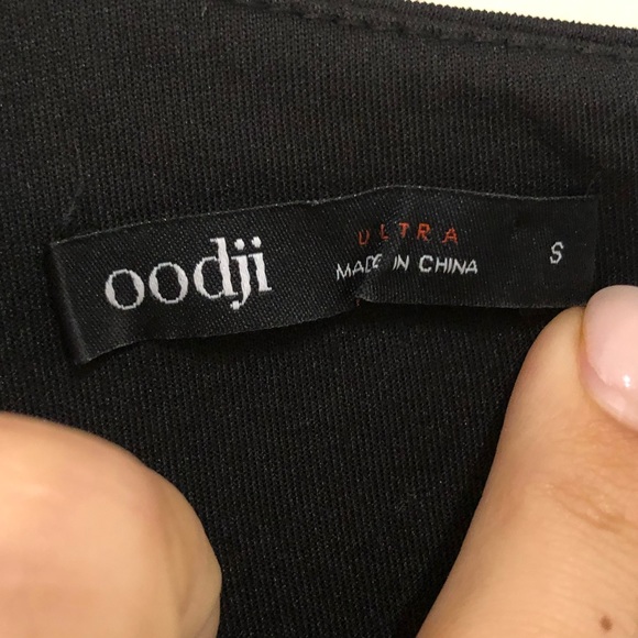 Flattering black mini dress - Picture 6 of 9